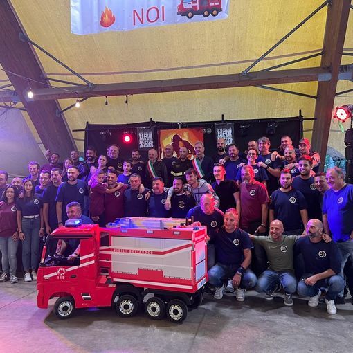 Foto di gruppo a Un Giorno da Pompiere 2024