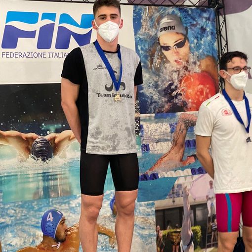 Alessandro Giamberini. Sotto, Luca Toffano. Campioni regionali del Team Insubrika