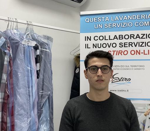 VIDEO. «La gente non ha tempo di stirare? Con un clic ritiriamo e consegniamo noi»