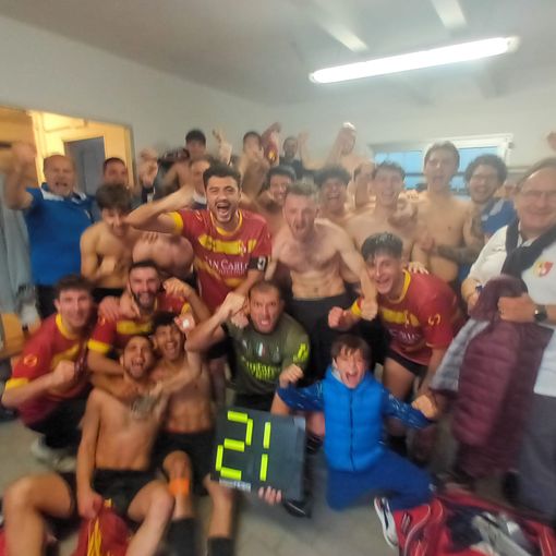 Uno dei momenti di gioia nei play off dell'Antoniana. Ora la promozione è realtà