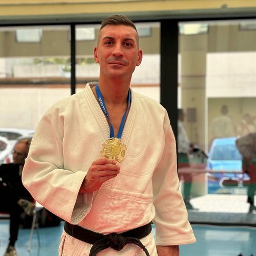 Armando Bucci, cuore e forza: il poliziotto di Busto campione di Judo