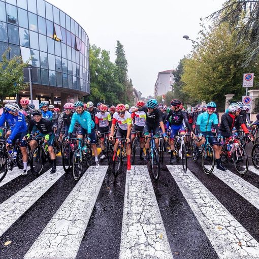 Legnano: sport e commercio pedalano insieme