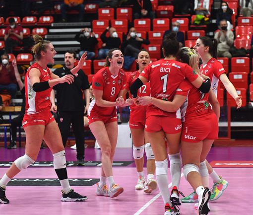 La Futura Volley vuole rialzarsi e ripartire contro Ravenna