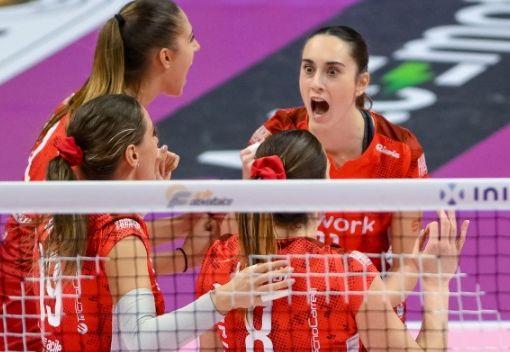 Foto ufficiale Uyba