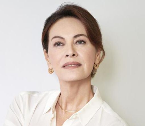 Rinviato lo spettacolo “La dolce ala della giovinezza” di Elena Sofia Ricci al teatro di Varese