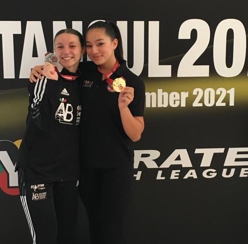 Da sinistra: Roberta Dominici e l'amica-rivale francese, Bui Mai-Linh, questa volta medaglia d'oro
