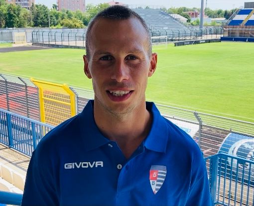 Cento (e infinitamente di più) volte tigrotto: la Pro Patria premia il suo capitano
