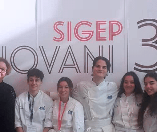 Sinfonia di barbabietola con note di peperone e lamponi: un dolce successo al Sigep Giovani dello Ial di Legnano