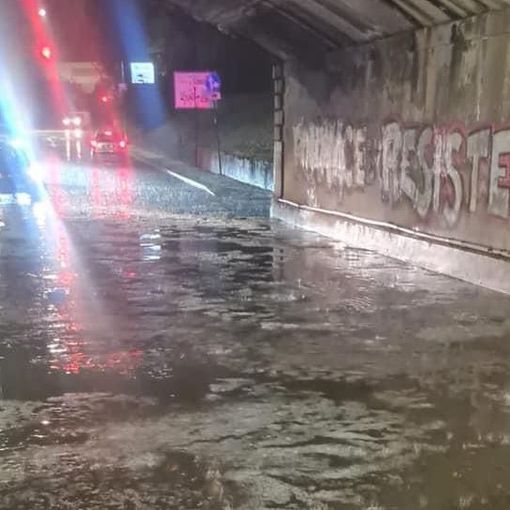 Bomba d’acqua e grandinata su Rho: allagamenti e piante pericolanti