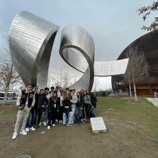 Liceo internazionale alla scoperta dell’universo e nel luogo simbolo dei diritti umani e della pace