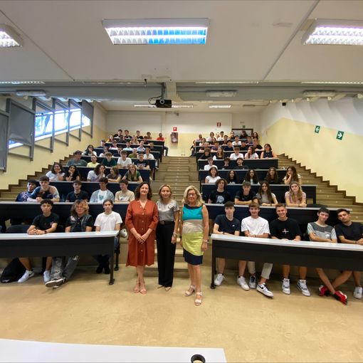 «Scegliete voi stessi tutti i giorni». Il liceo scientifico accoglie i suoi ragazzi, un pensiero speciale a chi frequenterà per l'ultimo anno