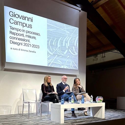 Tre nuove mostre al Maga. L’assessore regionale Caruso: «Punto di riferimento culturale per il territorio»