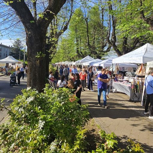 Mercatino di primavera in viale Rimembranze: buona (anche) la seconda