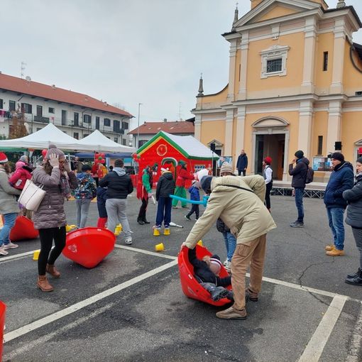 Il centro di Marnate si è trasformato per un giorno nel villaggio di Babbo Natale