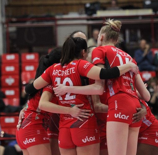 La Futura Volley sfida le azzurrine del Club Italia al giro di boa del campionato