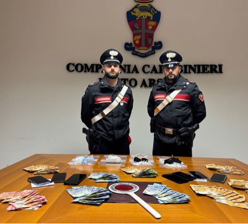 Scoperta una rete di spaccio a Busto: tre arresti e oltre 200 grammi di cocaina sequestrati