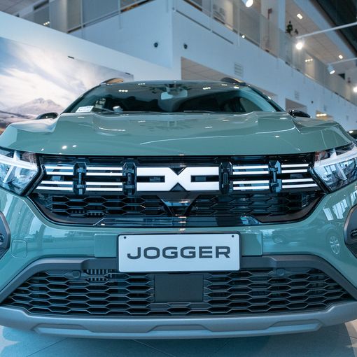 Dacia, un mondo che cresce. Chiedi un test drive a Paglini Store per esplorarlo