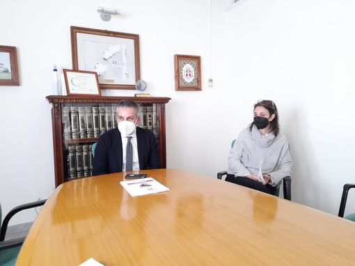 Il sindaco Poliseno e l'assessore Giardini