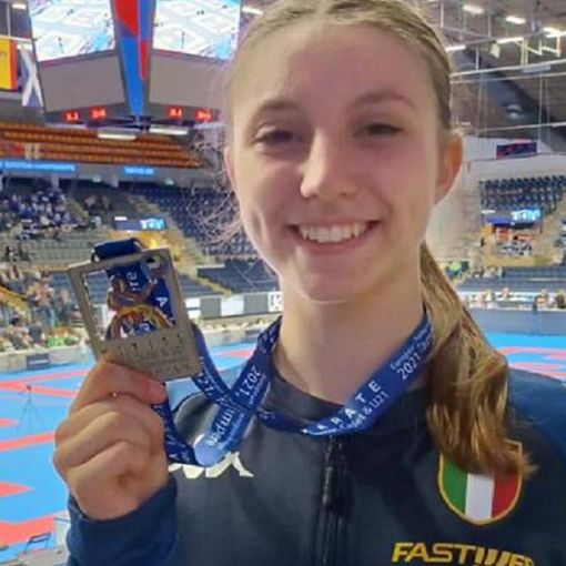 Roberta Dominici, argento agli europei giovanili di karate