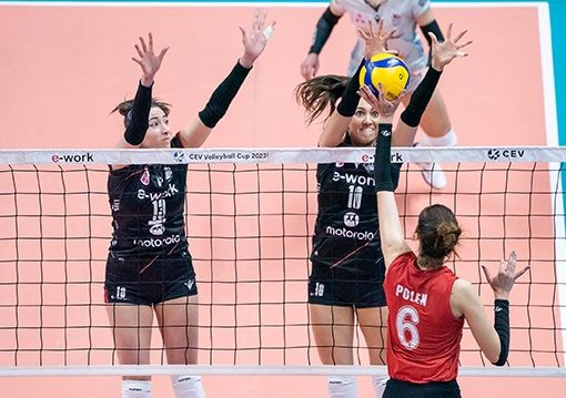 VIDEO. Uyba giù, Coppa Cev in salita per le farfalle