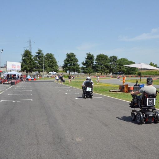 Foto dalla pagina Facebook di Wheelchair GP dell'ultima gara a Rozzano
