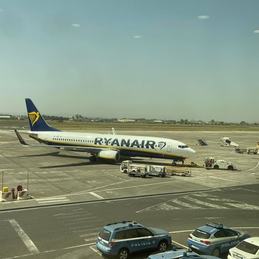 foto dalla pagina Facebook dell'aeroporto