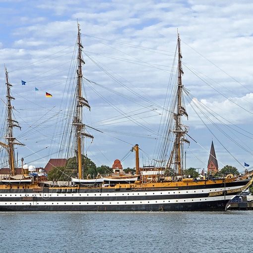 Con Apil e Famiglia Legnanese, una visita virtuale dell’Amerigo Vespucci