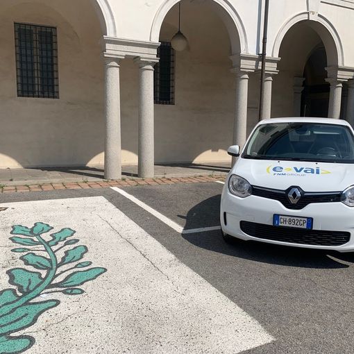 Cresce il servizio di car sharing a Busto: auto elettrica in condivisione tra Comune e cittadini
