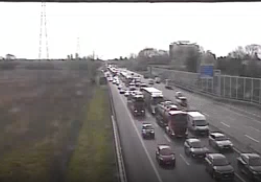 Le code provocate dall'incidente viste dalla webcam di Autostrade per l'Italia
