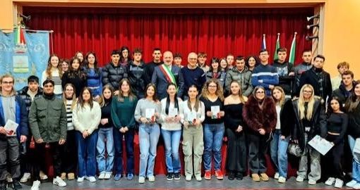 Battesimo Civico a Olgiate Olona: i neo-diciottenni iniziano il loro cammino da cittadini attivi