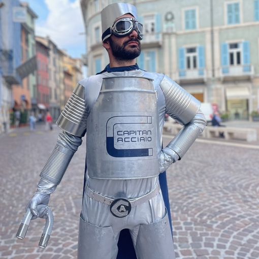 Il valore della raccolta differenziata: Capitan Acciaio arriva a Varese