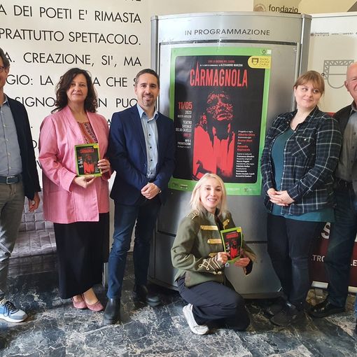 Busto, al teatro Sociale un “Carmagnola” attuale e innovativo. Quarant’anni dopo l’allestimento di Delia Cajelli