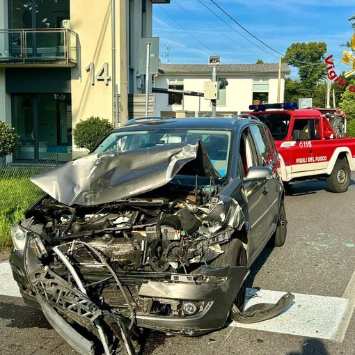 Scontro tra due auto a Casorate