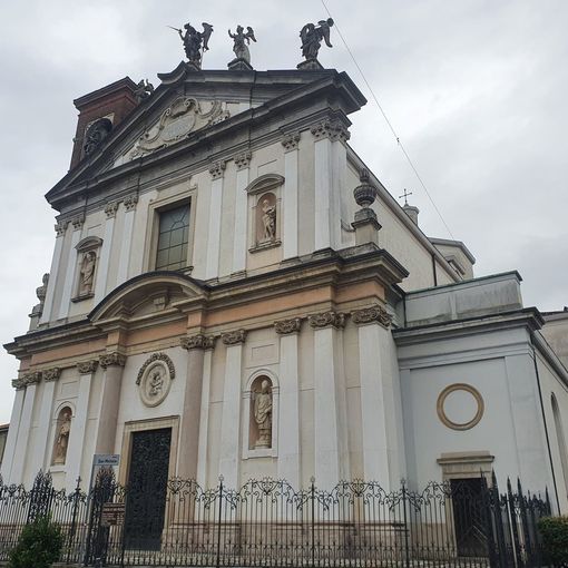 Busto, una giornata di festa in piazza con la patronale di San Michele
