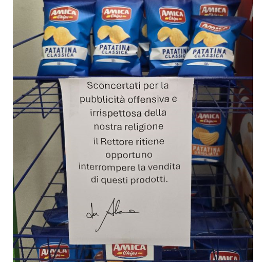 Gorla Minore: al Collegio Rotondi vietata la vendita delle patatine Amica Chips. Il Rettore: «Sconcertati per la pubblicità offensiva e irrispettosa della nostra religione»