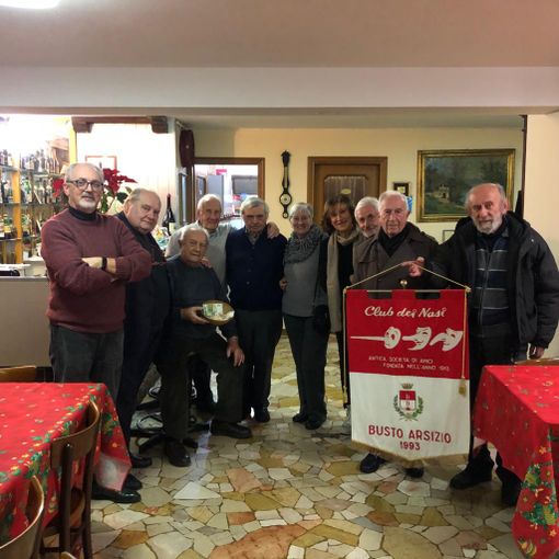 Il fuoco della solidarietà a Busto è più forte di tutto