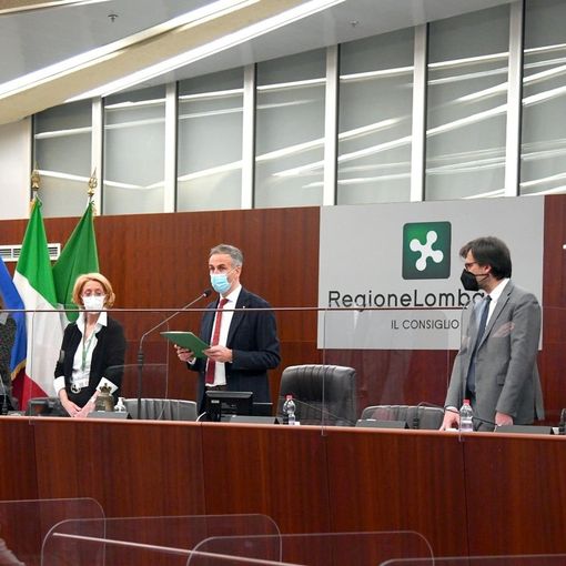 Un momento della cerimonia di commemorazione di David Sassoli