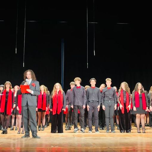 VIDEO. Una riflessione sull’amore in scena con gli studenti del Crespi. Nel ricordo di don Lolo