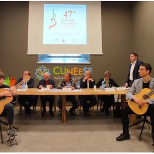 Nelle foto: alcuni momenti della conferenza stampa a cui hanno presenziato i Consiglieri Regionali Paolo Bongioanni e Matteo Gagliasso, il Sindaco di Pamparato Franco Borgna, la Consigliera Comunale di Cuneo Carla Isoardi, il Presidente dell'ATL del Cuneese Mauro Bernardi insieme ai Vice Presidenti Gabriella Giordano e Rocco Pulitanò
