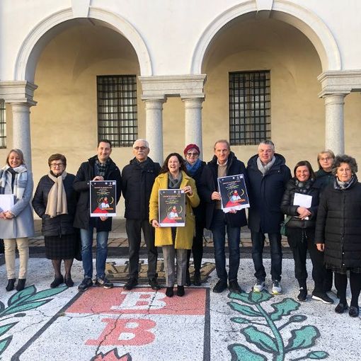 VIDEO E FOTO, ecco le Giöbie di Busto. Violenza alle donne, guerre e azioni cattive contro l’ambiente: i temi al rogo nel 2024