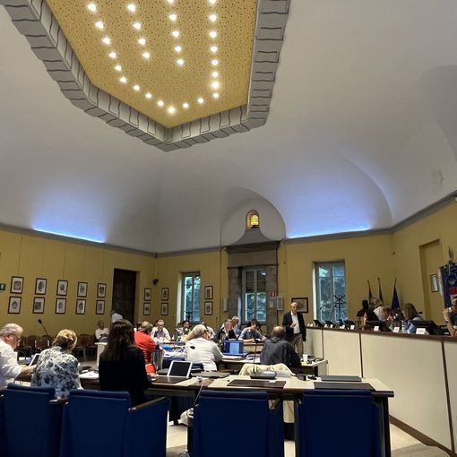 Un altro passo verso il teleriscaldamento, ma le fiamme più alte sono tra sindaco e centrosinistra