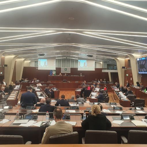 Iniziata in Regione la discussione sul bilancio da 32 miliardi. Dal Pd oltre 5mila emendamenti