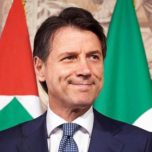 Foto dalla pagina Facebook di Giuseppe Conte