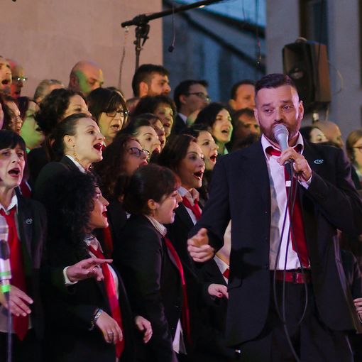 Una foto del 2019 con la registrazione del concerto