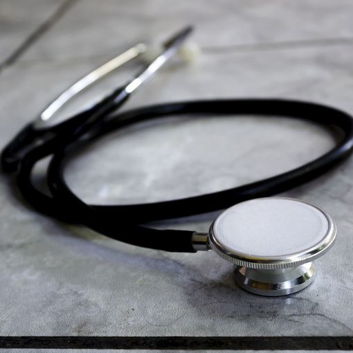 Medici ospedalieri e infermieri incrociano le braccia: oggi a rischio oltre un milione di prestazioni