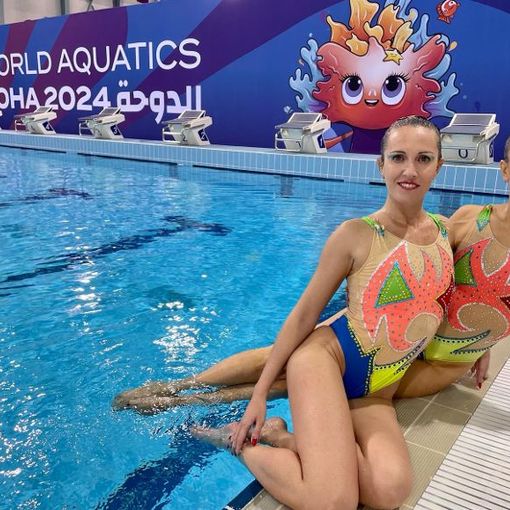 FOTO - La mamma sincro Michela e la figlia Alessia: un cordone ombelicale che le fa volare ai mondiali di Doha
