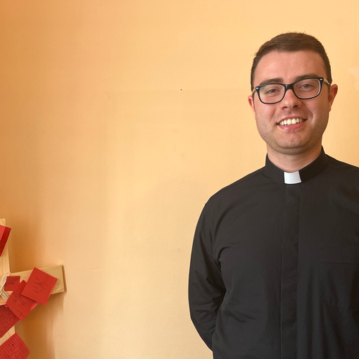 L'INTERVISTA E IL VIDEO. Don Marco, 25 anni: «Io sacerdote, una festa per tutta la comunità. Ovunque io andrò, sarà il mio posto»