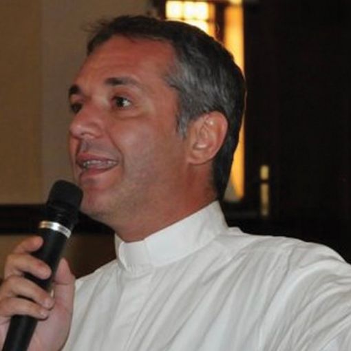 don Francesco foto dal sito della Chiesa di Milano
