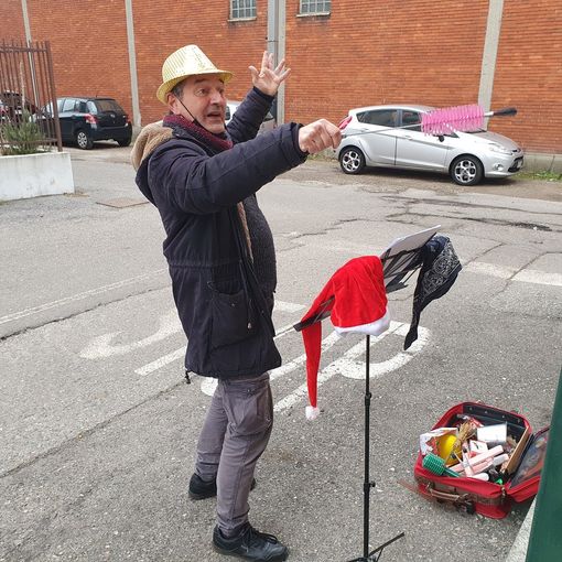 Driiin! Suona il campanello: c’è una favola al citofono di Gianni Rodari