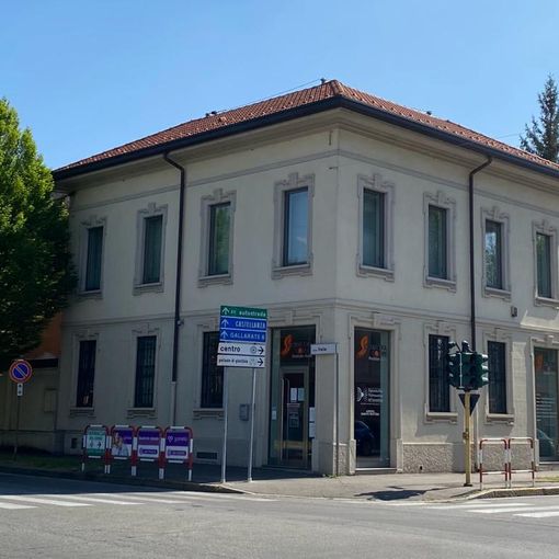 La sede dell'agenzia a Busto